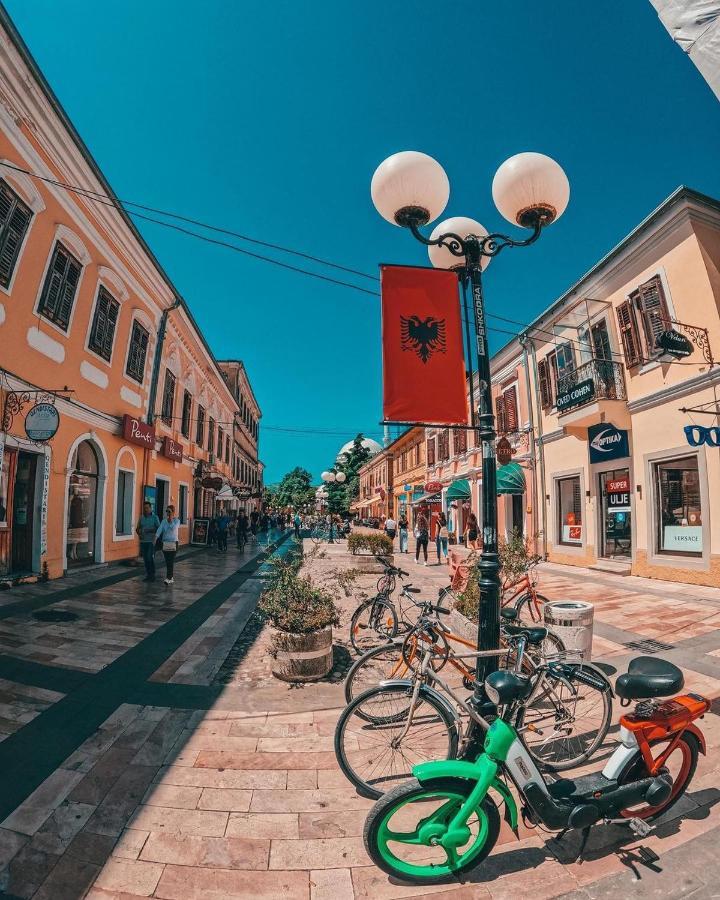 Appartamento Shkodra Center Esterno foto